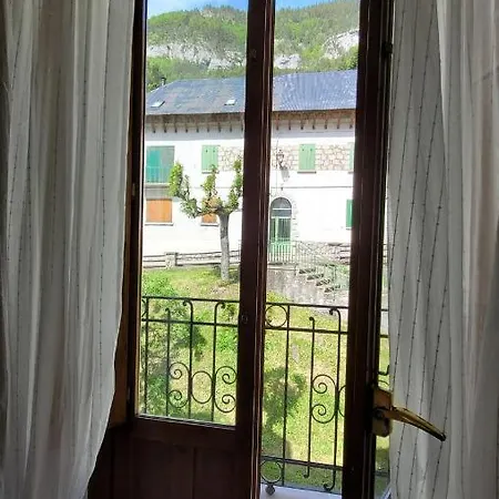 Cosy In The Heart Of The Pyrenees Apartment Canfranc